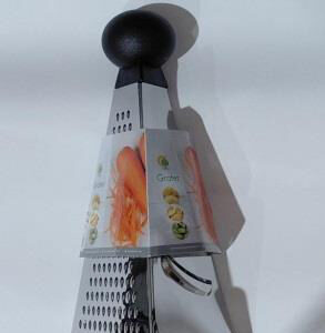 Rallador Triangular Acero INOX.22CM
